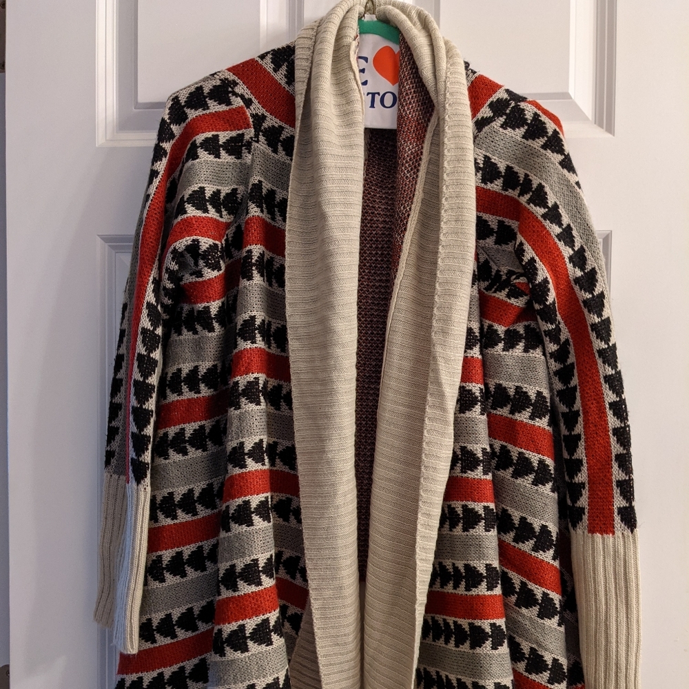 BB Dakota sweater